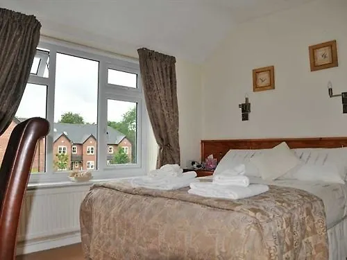 The Hinton Guest House Knutsford Bed & Breakfast