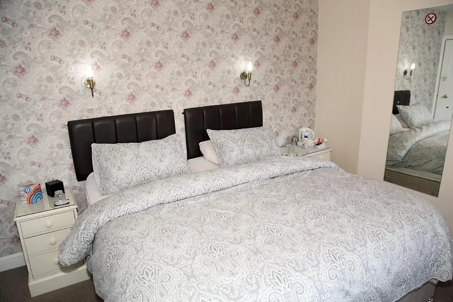 The Hinton Guest House Knutsford Bed & Breakfast