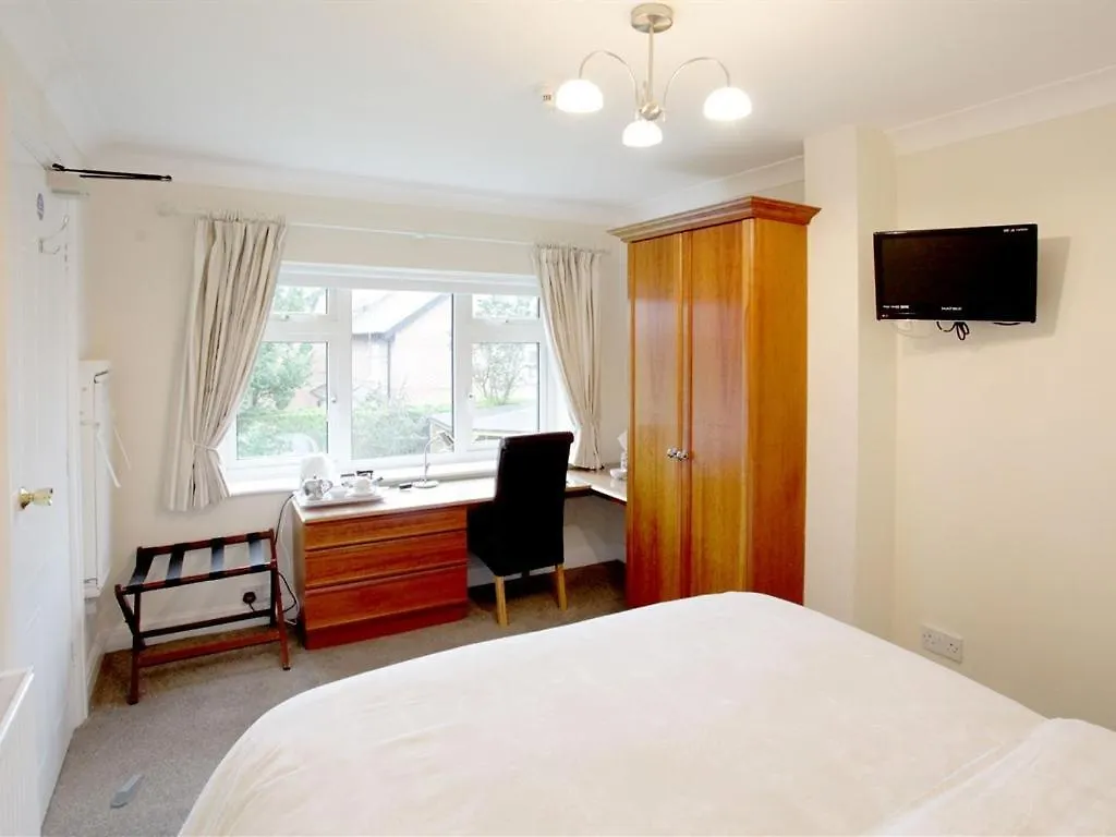 The Hinton Guest House Knutsford 4*,
